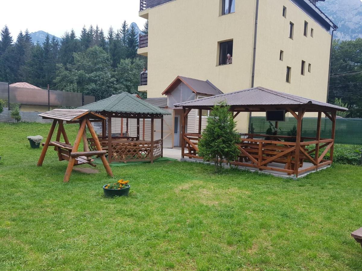Pensiunea Clasic Buşteni Exterior foto