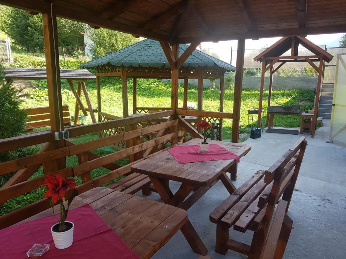 Pensiunea Clasic Buşteni Exterior foto